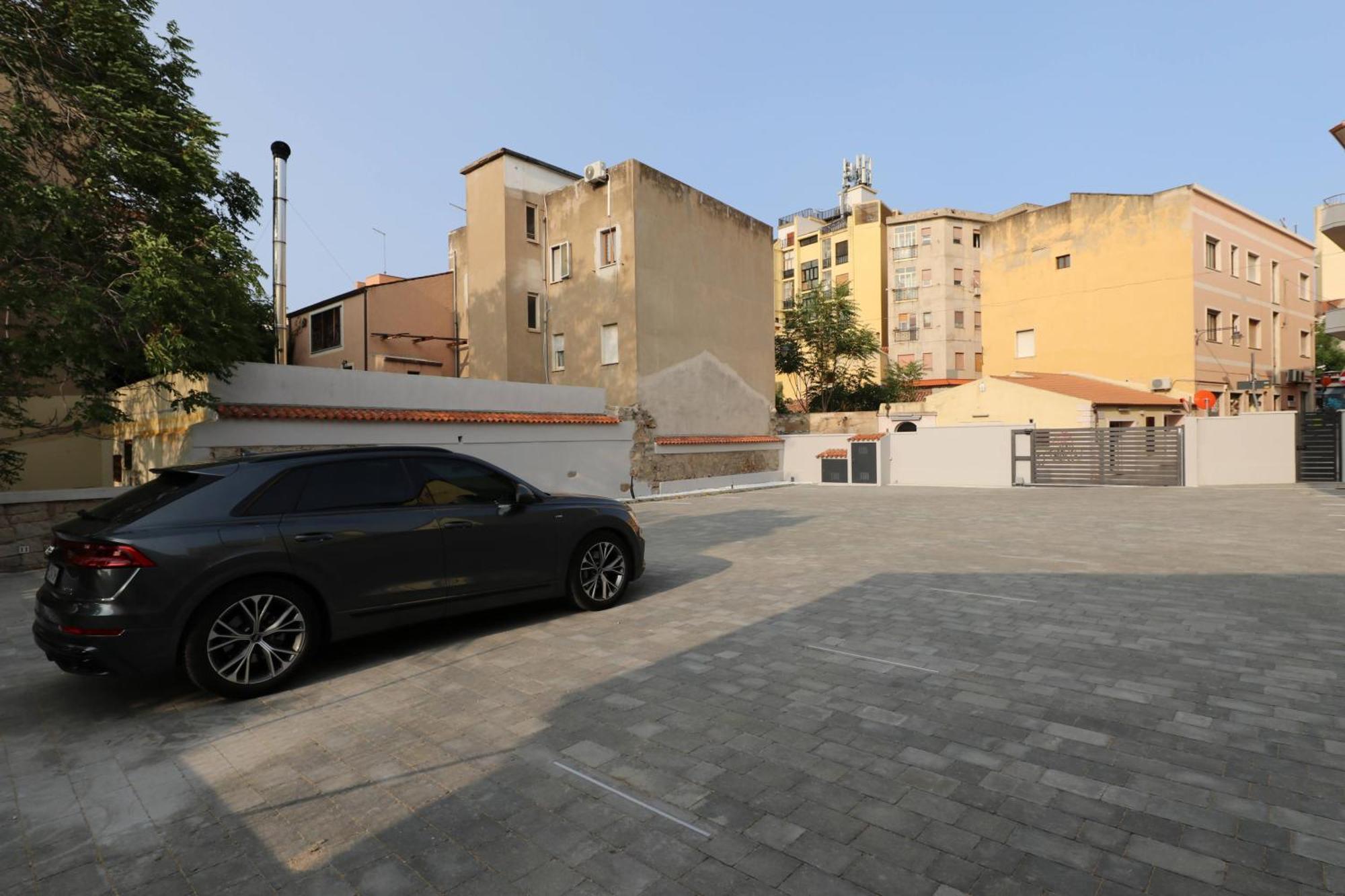 Charming & Luxurious Gem Apartment Olbia Exterior photo