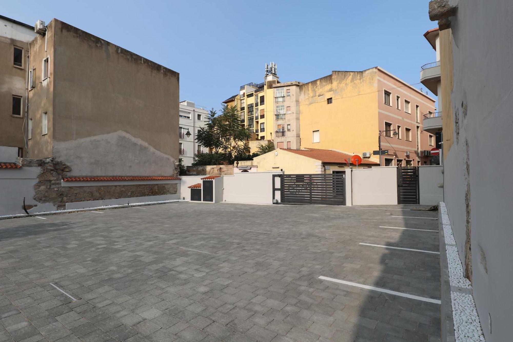 Charming & Luxurious Gem Apartment Olbia Exterior photo